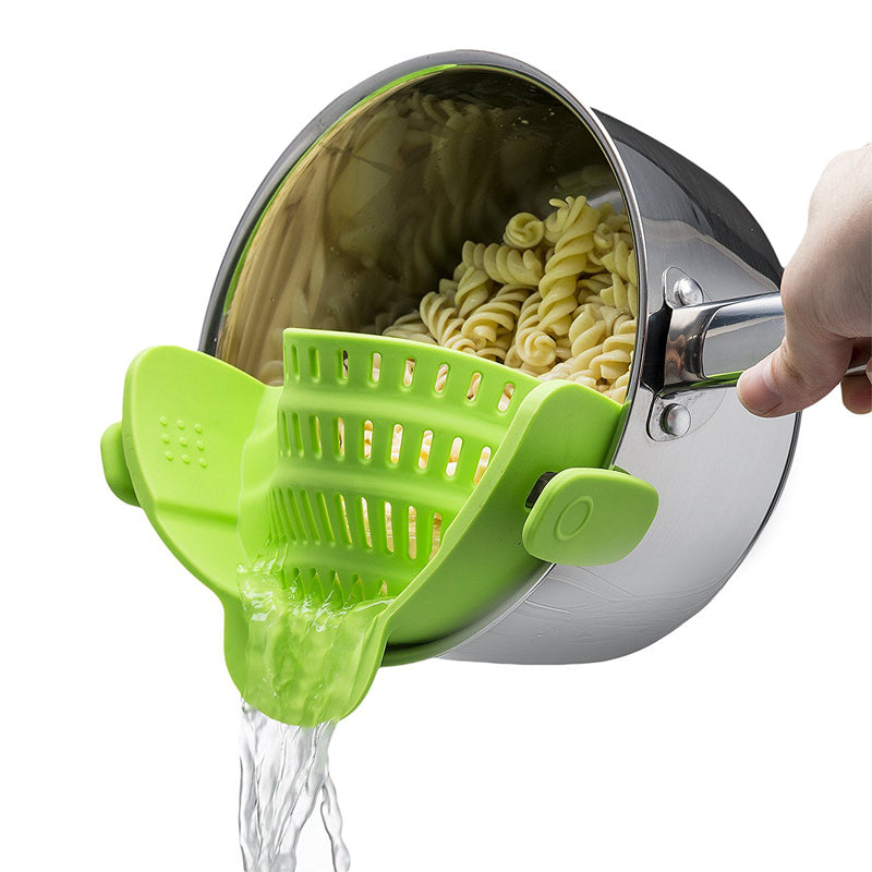 "Clip-on Pan|Strainer Anti-spill"Effortlessly drain pots and pans with our Clip-on Pan Strainer Anti-spill! No more messy spills or heavy lifting. Simply clip onto any pot or pan and watch as it strains with precision. Enjoy a cleaner and more efficient cooking experience. Say goodbye to bulky colanders"