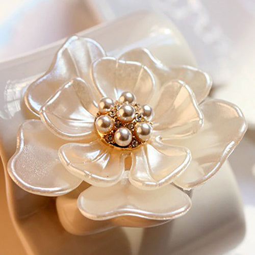 Elegant Floral Pearl Brooch