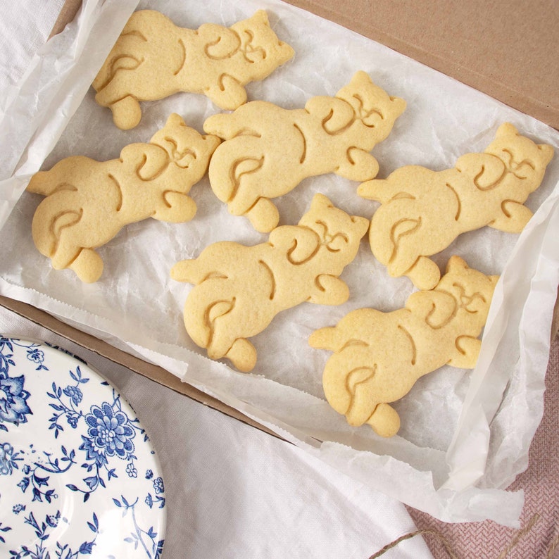 Kitty-Roll-cookie-cutters