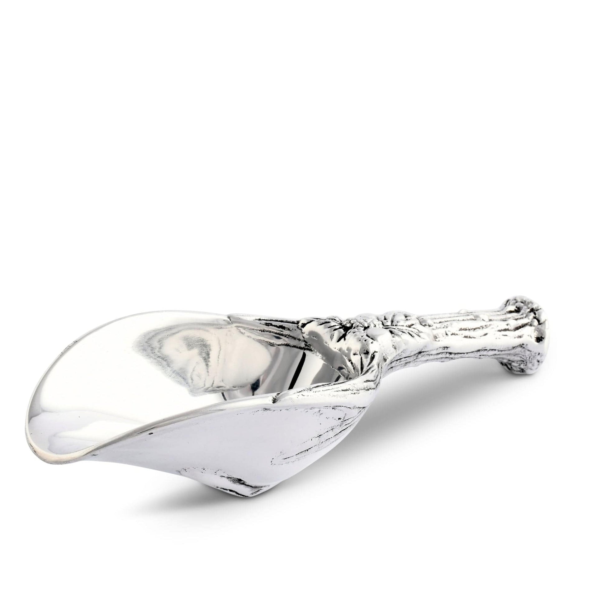 "Antler and Oak Leaf Ice Scoop"Elevate your bar game with our unique Antler and Oak Leaf Ice Scoop! Crafted with precision and attention to detail, each scoop is adorned with intricate antler and oak leaf designs. Impress your guests while serving with ease and style. Perfect for any occasion, this ice scoop is a must-have for any home bar"