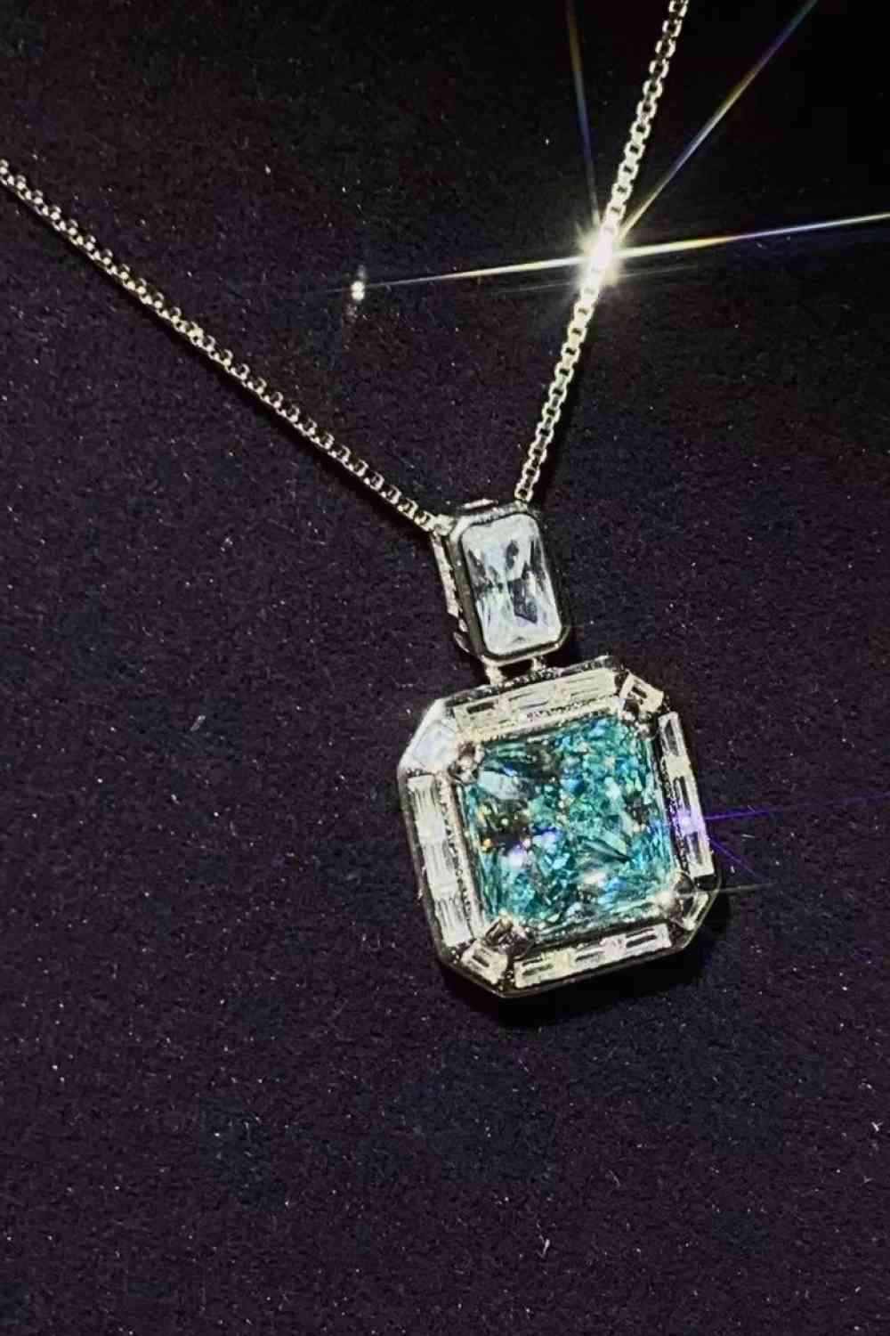 2 Carat Moissanite Square Pendant Necklace 2 Carat Moissanite Square Pendant Necklace